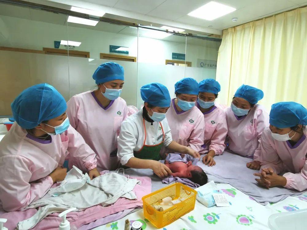 延津县妇婴监护型护送